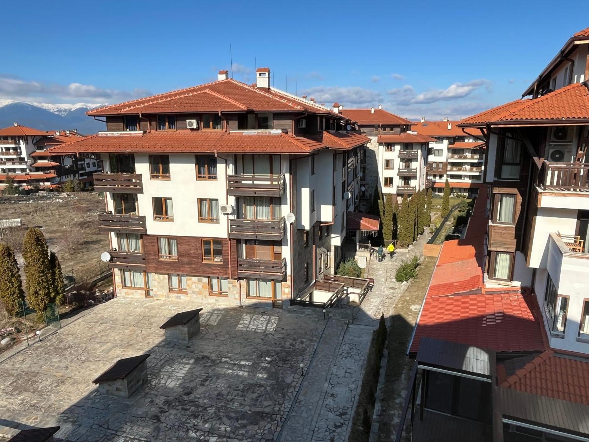 Ski Zone At Gondola, Warm And Cosy, Wifi, Ac, Netflix, Perfect One Bedroom Appartment, Beautiful View Bansko Eksteriør billede